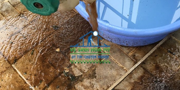 Dịch vụ vệ sinh làm sạch cáu cặn rong rêu trong đường ống nước sinh hoạt tại Thanh Trì